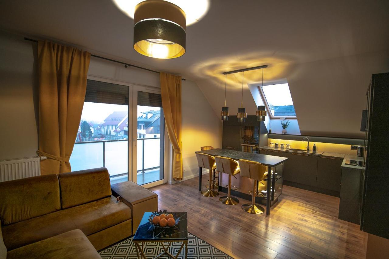 Apartament W Cieplicach Gold Jelenia Góra Kültér fotó