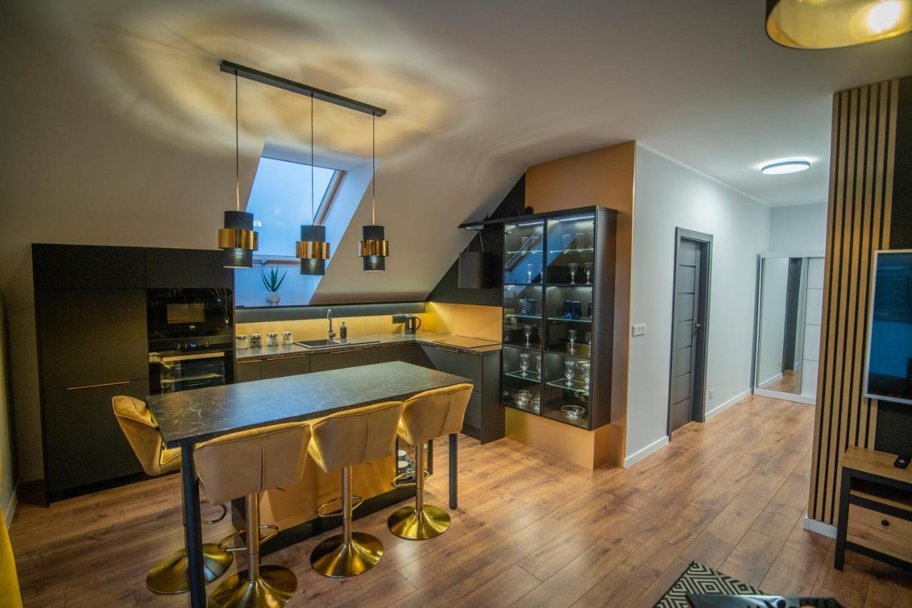 Apartament W Cieplicach Gold Jelenia Góra Kültér fotó
